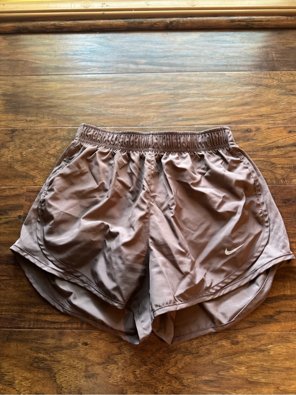 Nike Women’s mid-rise dry-fit shorts